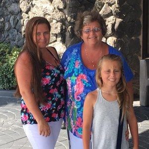 Meet your Posher, Nila